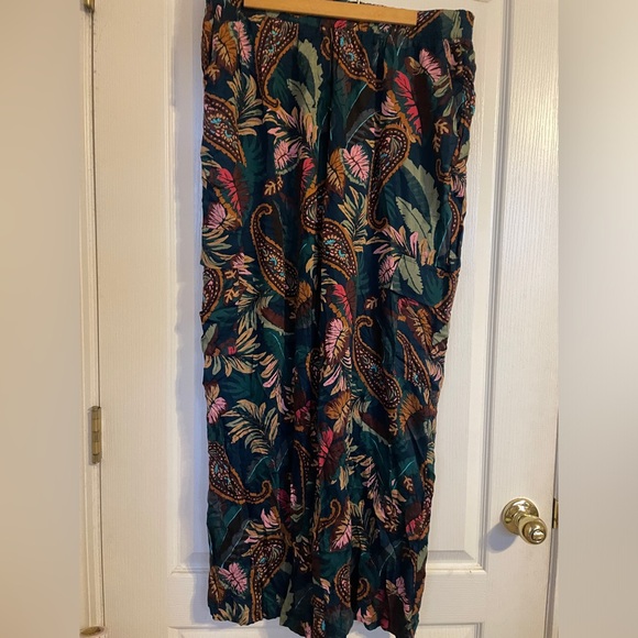 NWT T Tahari Multicolor Paisley Floral Wide Leg Pull On Pants XL Boho Career - Picture 1 of 7